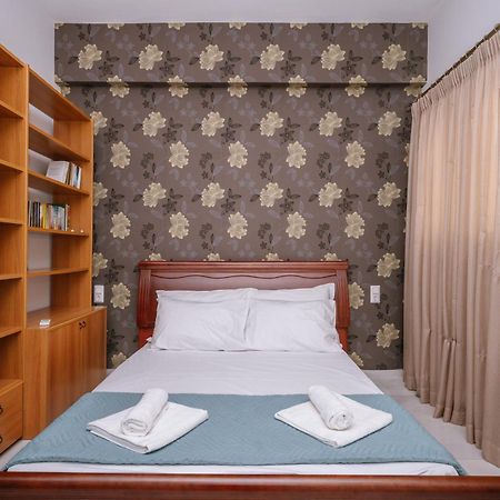 Brand New Family House Est. 2023 Apartment Ираклио Екстериор снимка