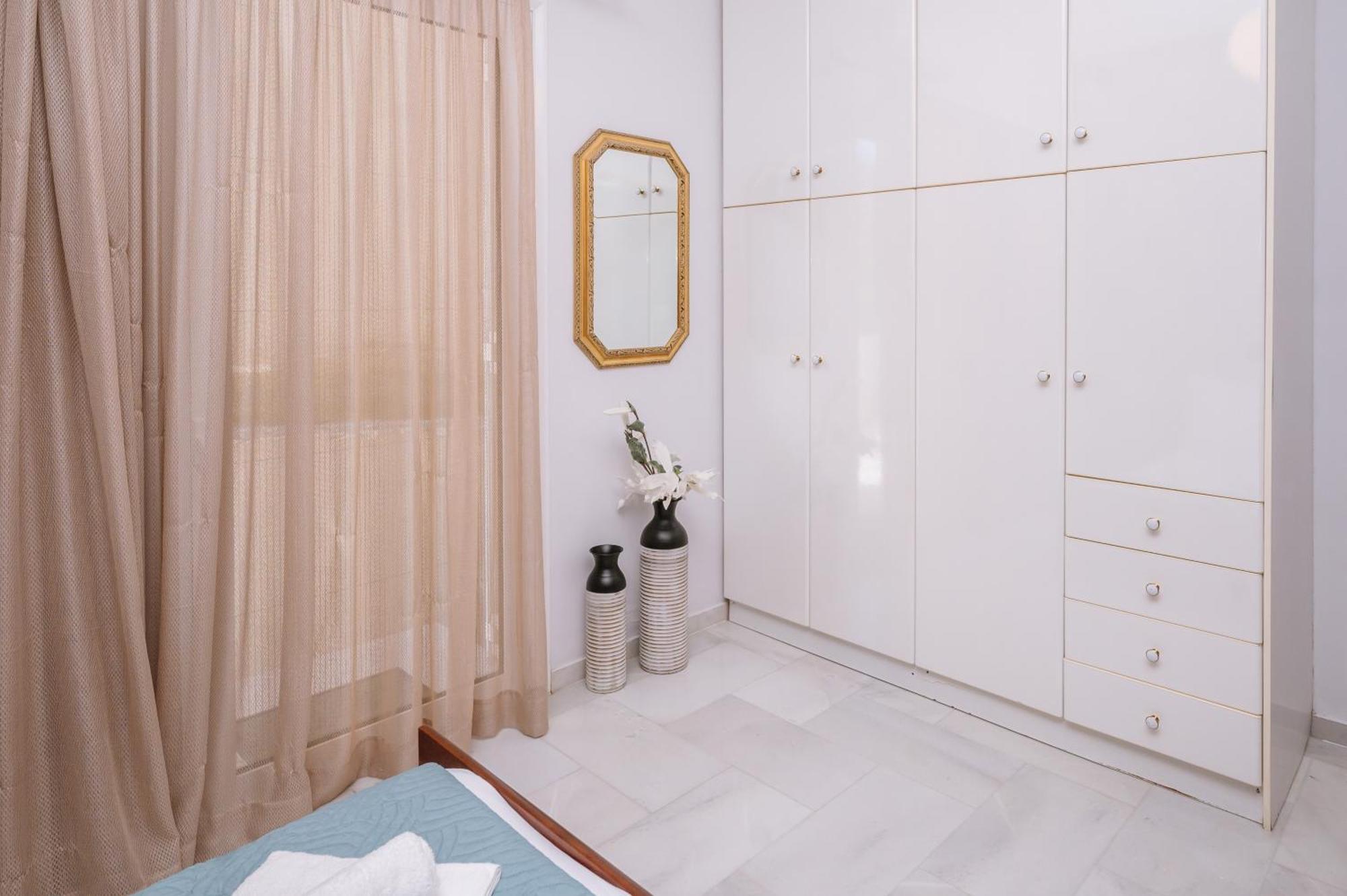 Brand New Family House Est. 2023 Apartment Ираклио Екстериор снимка