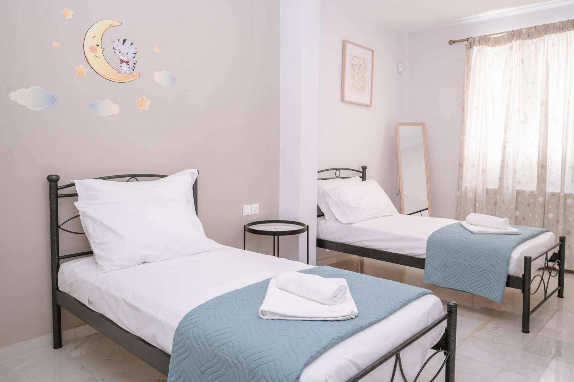 Brand New Family House Est. 2023 Apartment Ираклио Екстериор снимка